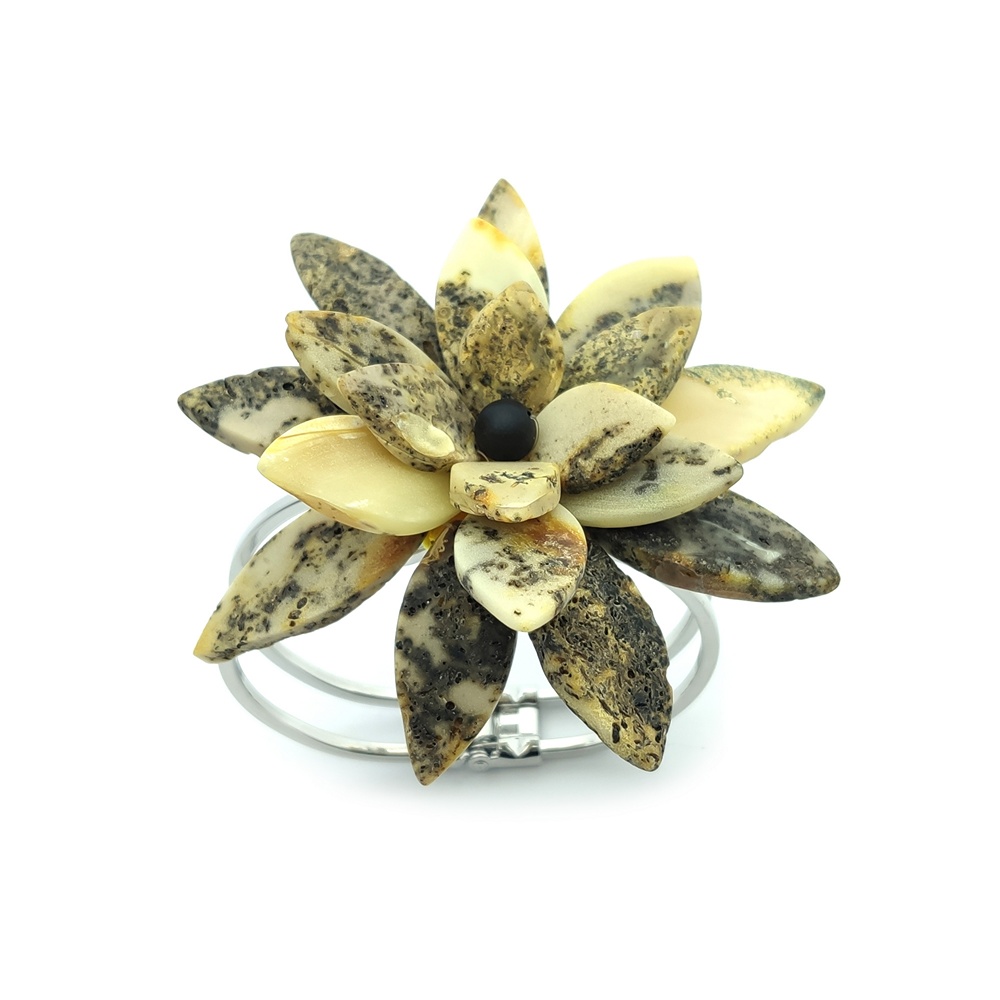 Браслет "Цветок" янтарь