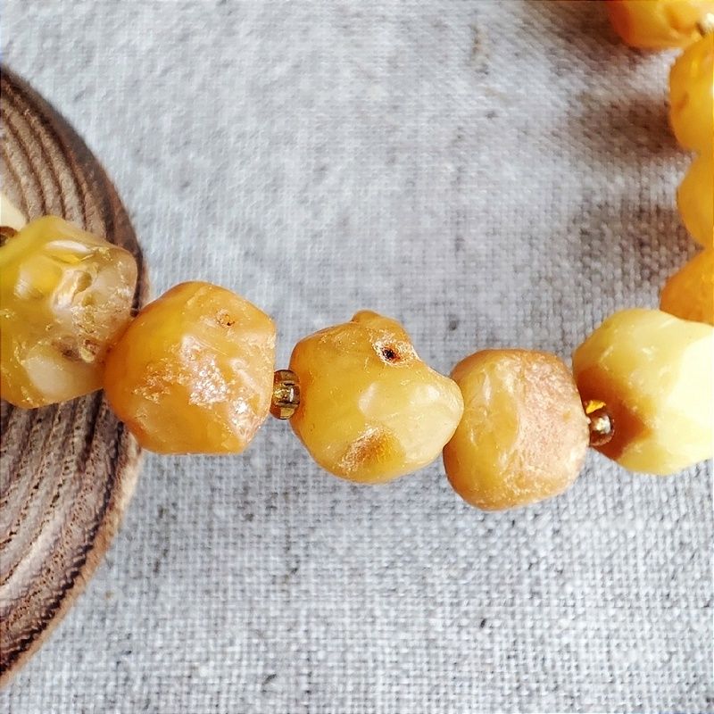 Браслет "Кусанка" янтарь