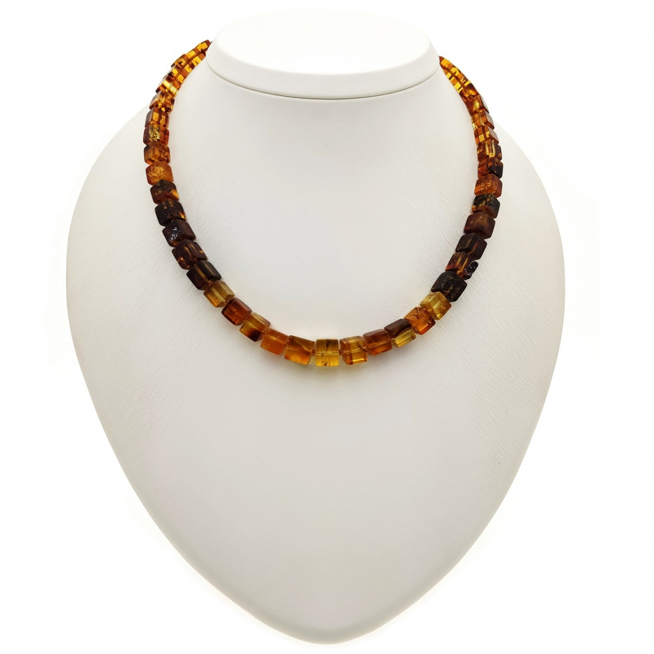 Бусы "Куб" из янтаря