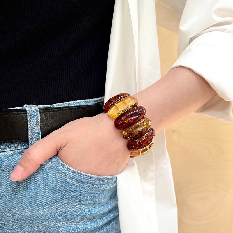 Браслет пласт. янтарь 35119460-5