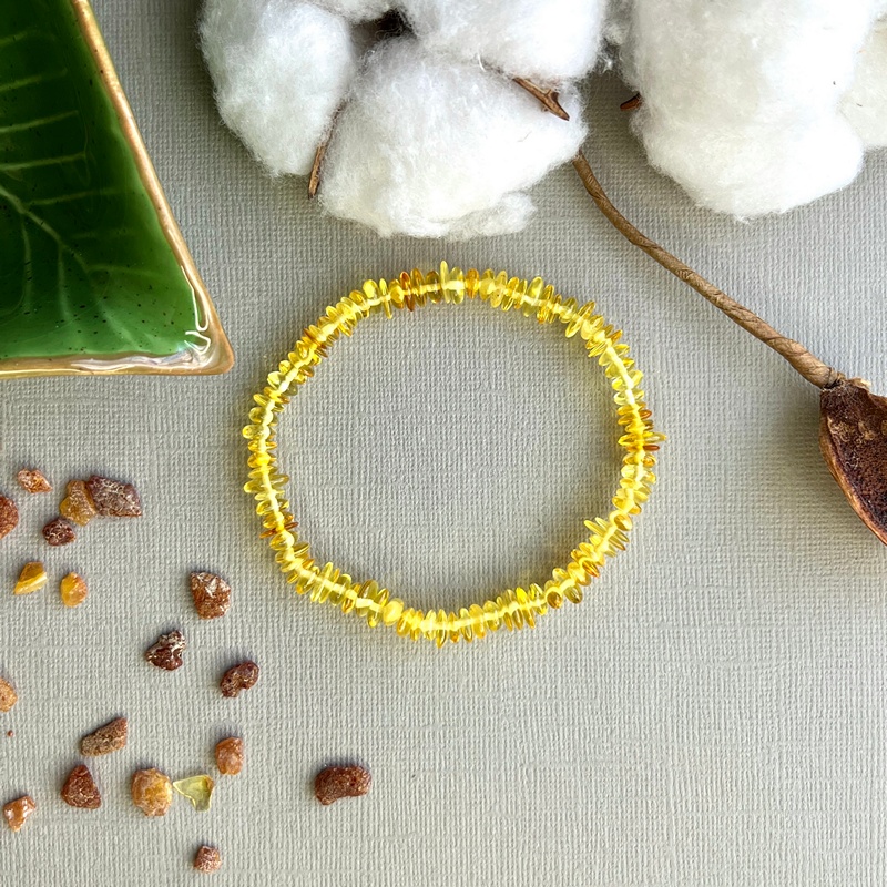 Браслет "Галька" янтарь