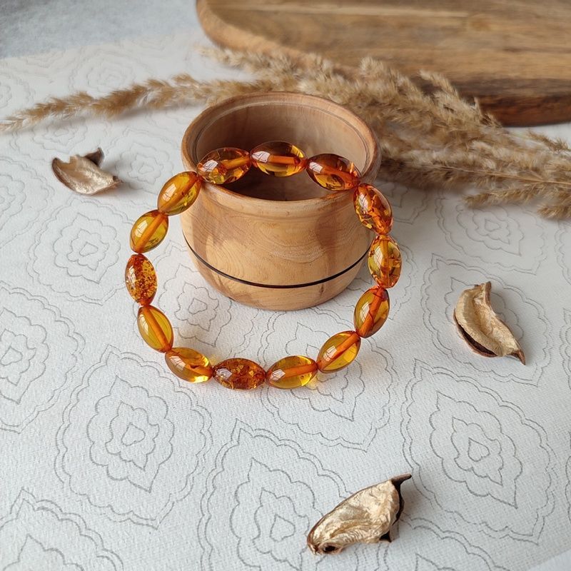 Браслет "Оливка" янтарь