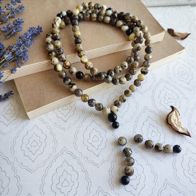 Четки буддийские янтарь 9046100198 (1)