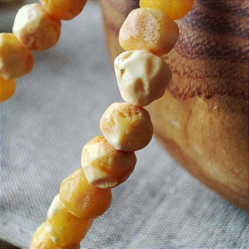 Четки будд. янтарь