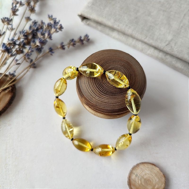 Браслет "Оливка" янтарь