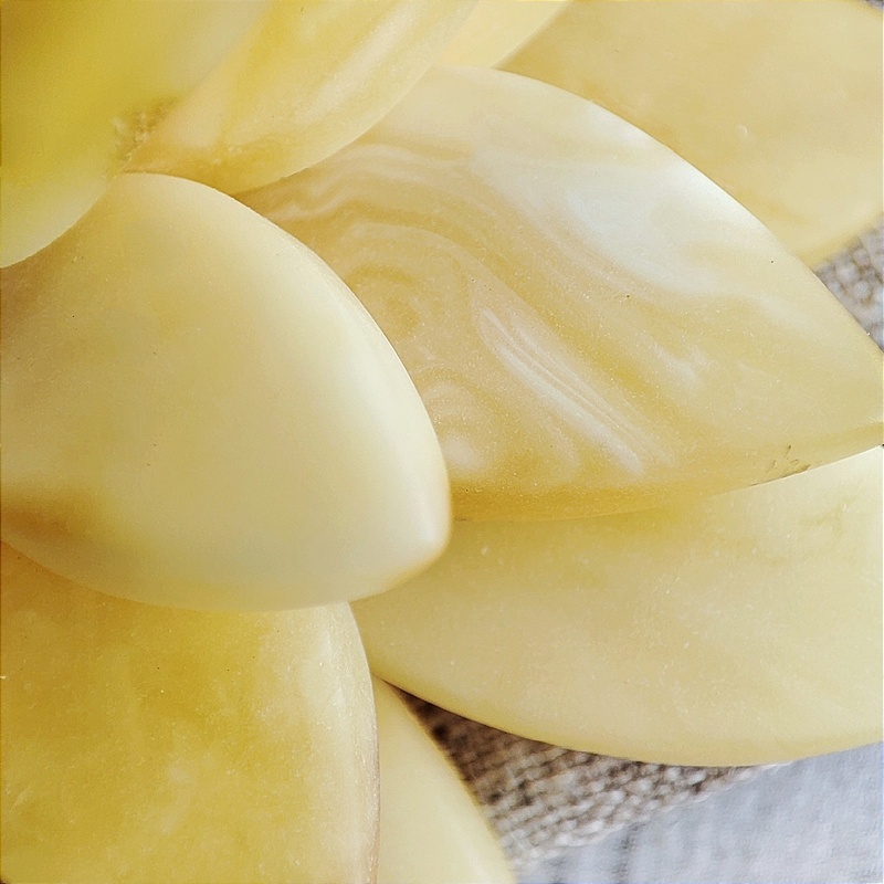 Колье "Цветок" янтарь