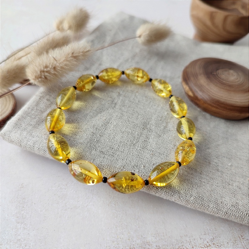 Браслет "Оливка" янтарь