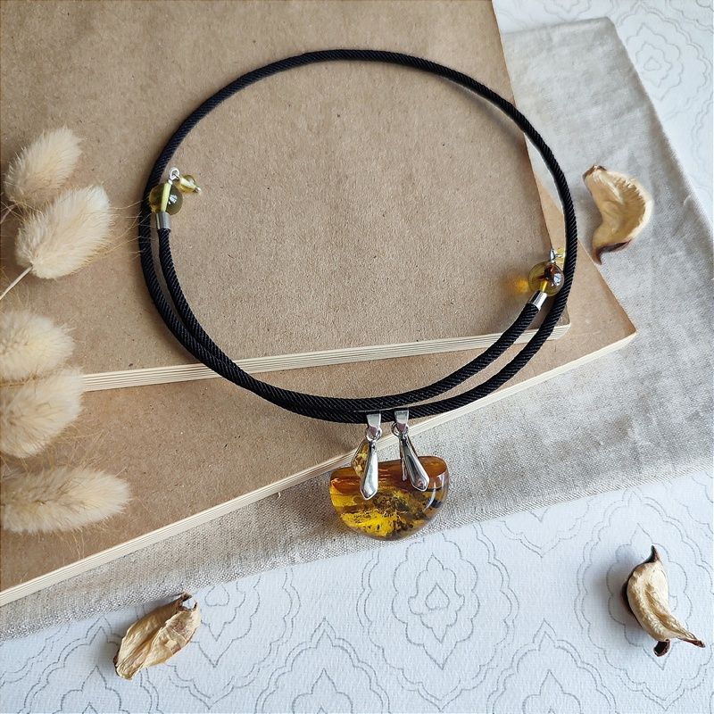 Колье Янтарь