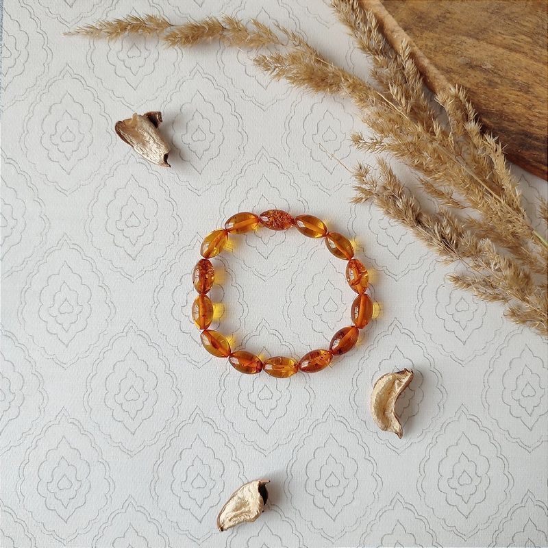 Браслет "Оливка" янтарь