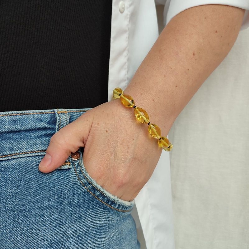 Браслет "Оливка" янтарь