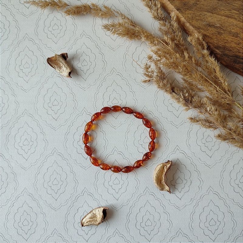 Браслет "Оливка" янтарь